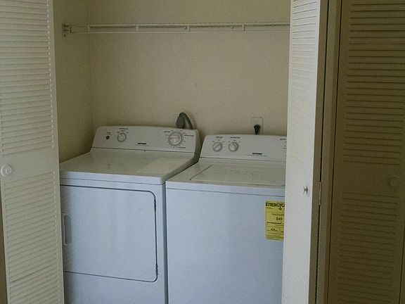 3rd image of 11532 NW 44th St