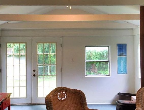 3rd image of 42 Orchard Dr