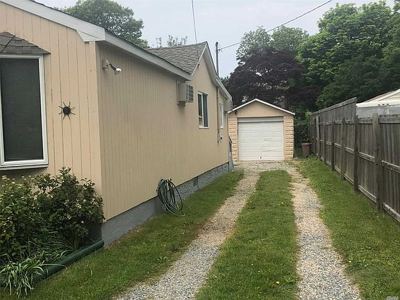 2nd image of 106 Woodside Dr