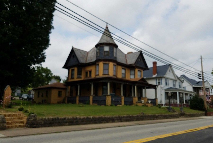 913 Main St, Bentleyville, PA 15314 Zillow