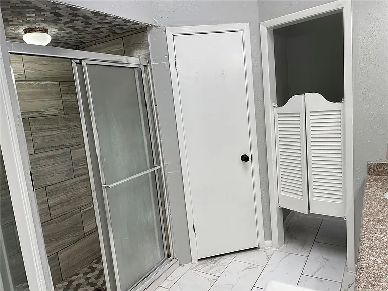 526 Meadow Knoll Dr — Photo 11