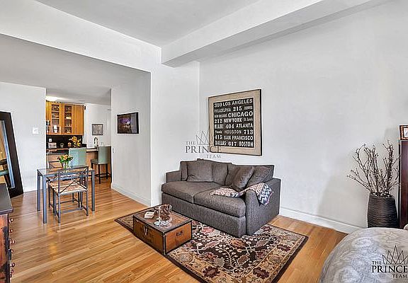 3rd image of 88 Greenwich St APT 1101