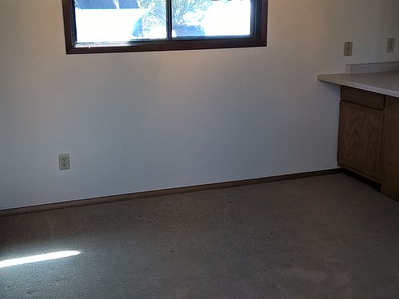 5th image of 1351 Easter Ln