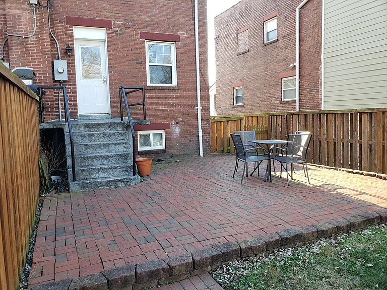 316 Wesmond Dr — Photo 4