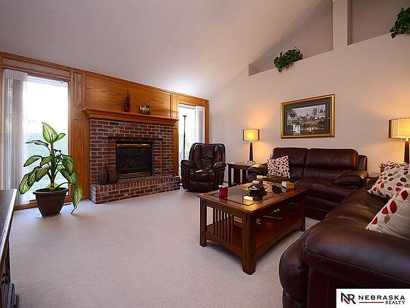 4th image of 4512 S 174th St
