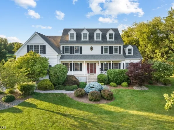 63 Milburn Dr, Hillsborough Twp., NJ 08844