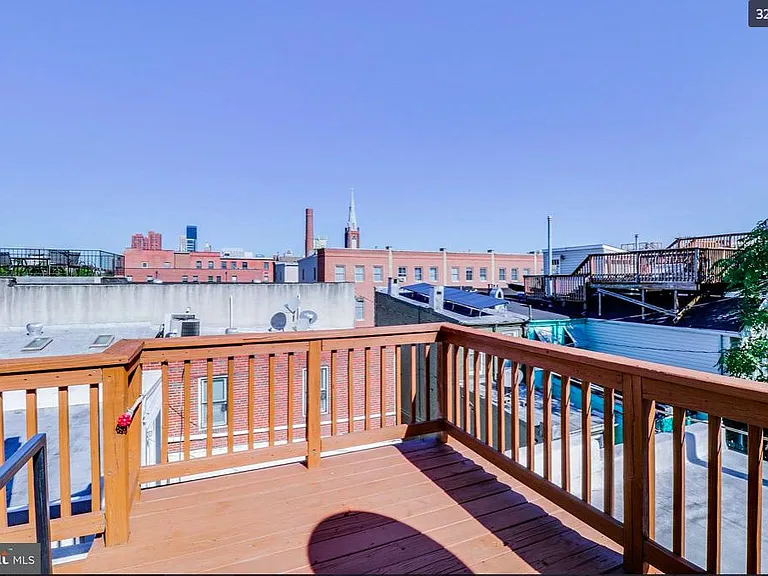 1309 Light St — Photo 25