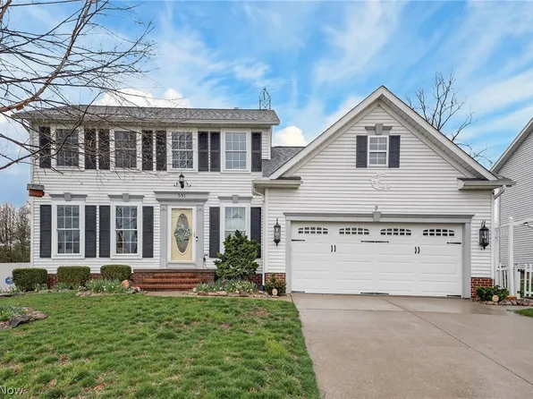 551 Picadilly Cir, Akron, OH 44319