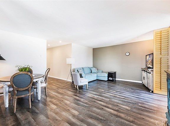4th image of 350 Cedar Ave Unit 501