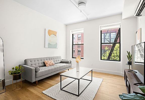 2nd image of 517 W 45th St #33D