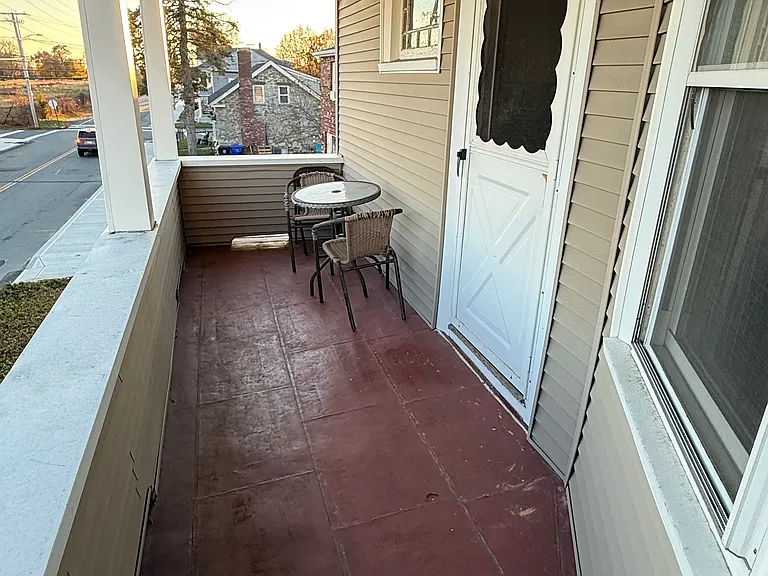 195-197 Lyon Ave #2 — Photo 21