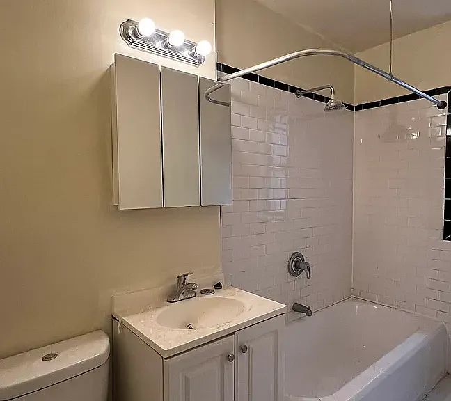 3013 Valentine Ave #1C — Photo 7