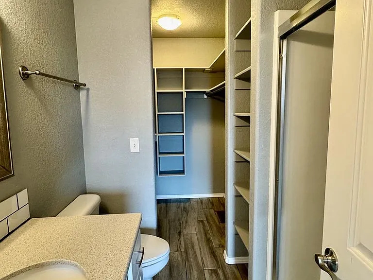 279 S Breakwater Ln — Photo 12
