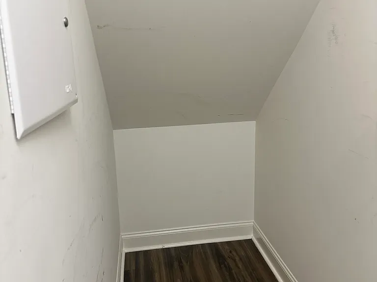 913 Townes Park St — Photo 8