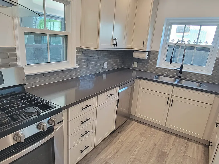 133 N Kings Rd #1/2 — Photo 13