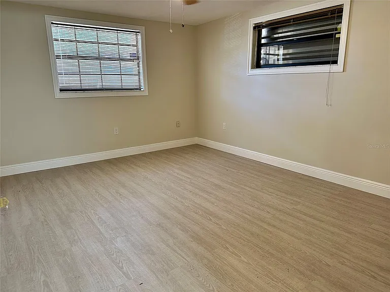 4420 Sawgrass Blvd — Photo 22