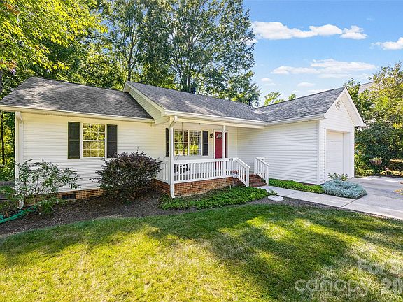2nd image of 404 Sadie Dr