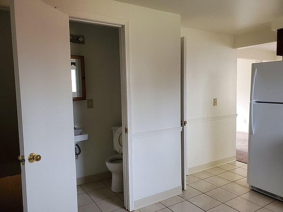 5th image of 186 Glenhaven Dr #L