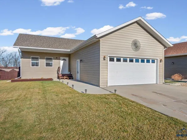 680 South St, Whitewood, SD 57793