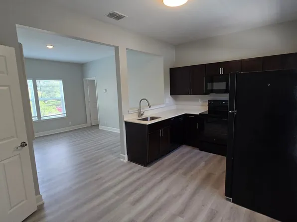 503 W Kings Hwy #202, San Antonio, TX 78212