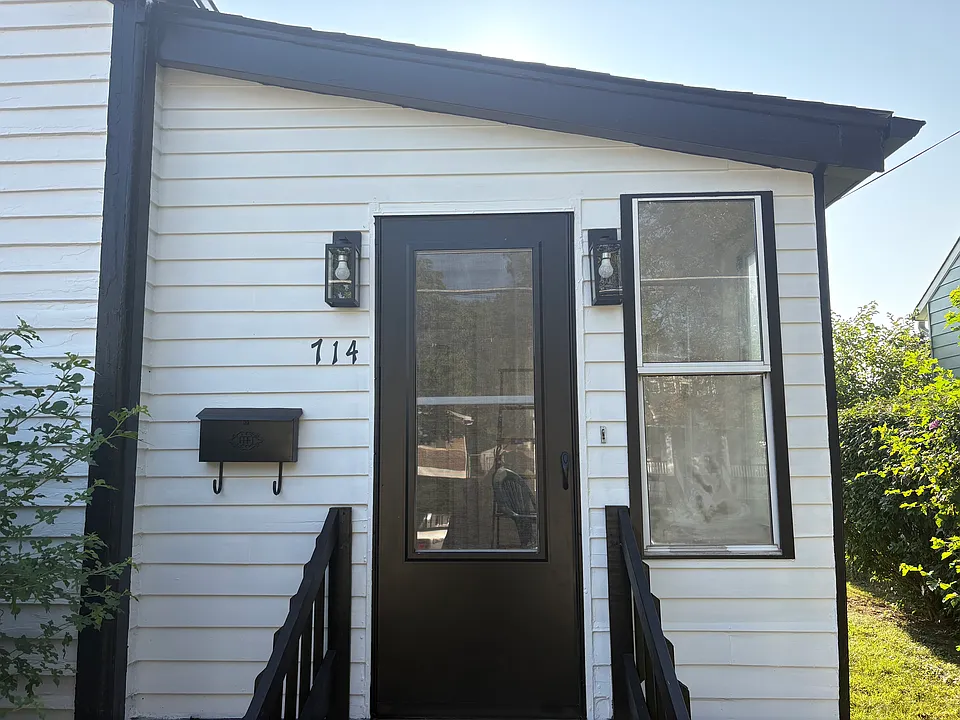 714 Oak Ave