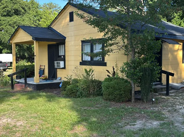 702 Poplar St, Hartsville, SC 29550