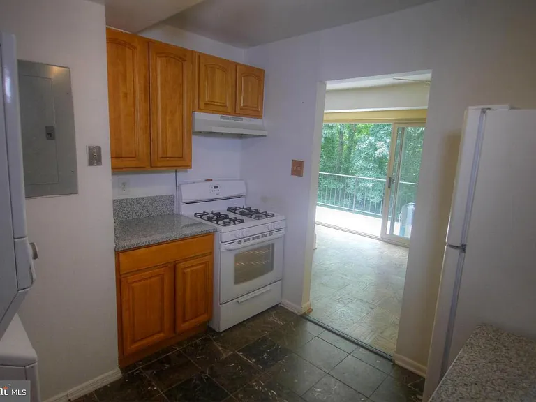 8614 Manchester Rd #6 — Photo 17