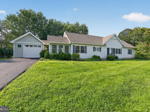1211 Street Rd, Chester Springs, PA 19425