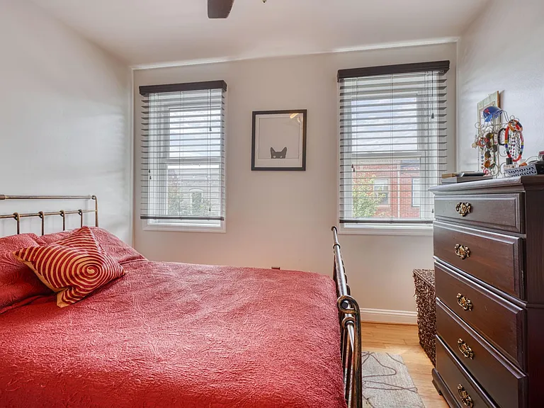 111 S Castle St — Photo 10