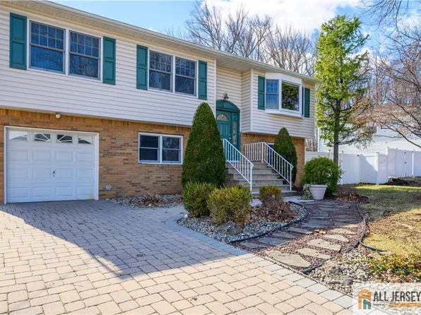 1 McKinley St, Edison, NJ 08820