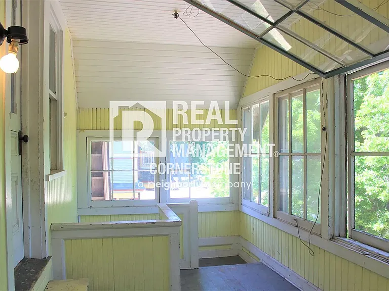 808 W Kalamazoo Ave — Photo 45