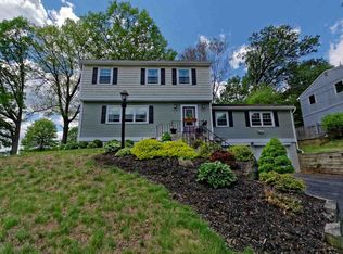 21 Morningside Dr, Latham, NY 12110