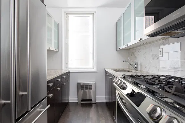 Sold by Compass | media 5