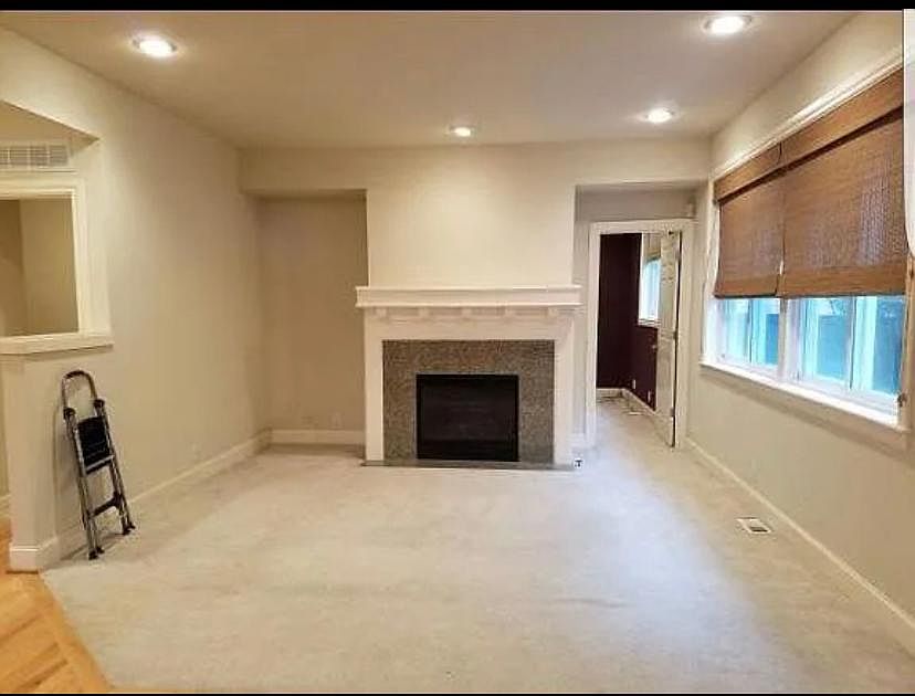 1st image of 12127 SE 41st St