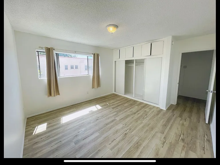 4240 S Figueroa St #8955444556 — Photo 1