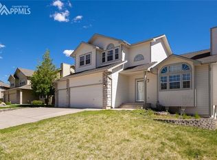 1870 Smoke Ridge Dr, Colorado Springs, CO 80919
