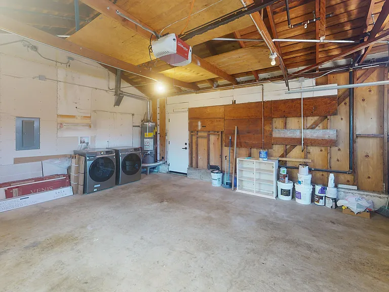 1257 Sleepy Hollow Ln — Photo 28