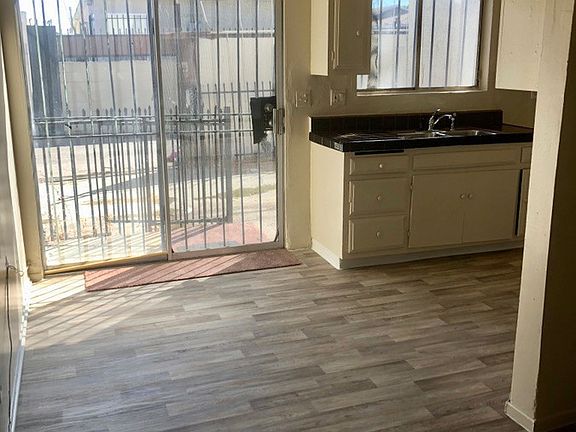 5th image of 1056 W 104th St