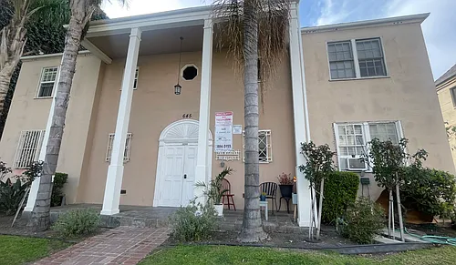 645 S. Burnside Ave. Photo 1