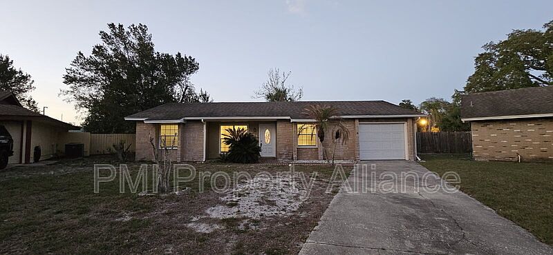 1st image of 703 Sunbury Ct