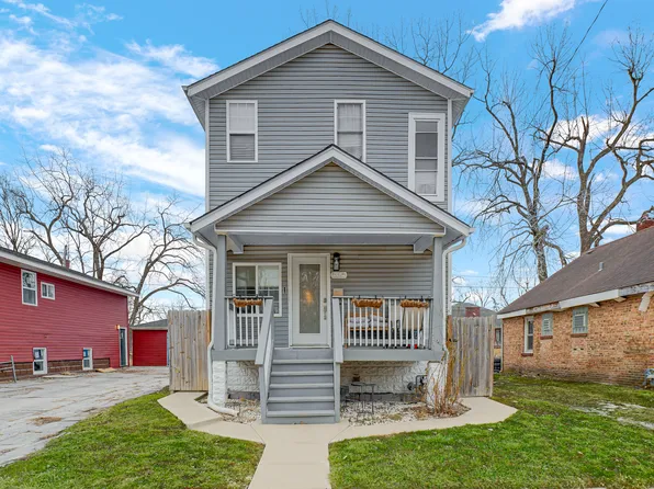 15325 5th Ave, Phoenix, IL 60426