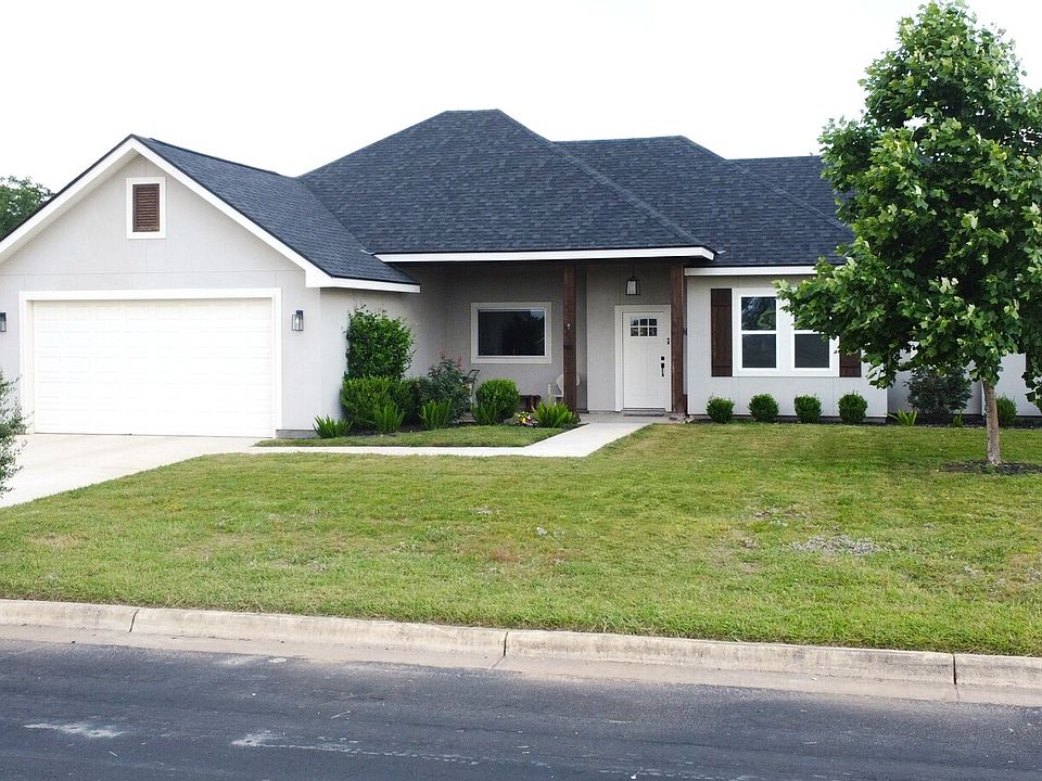 1st image of 806 34th St