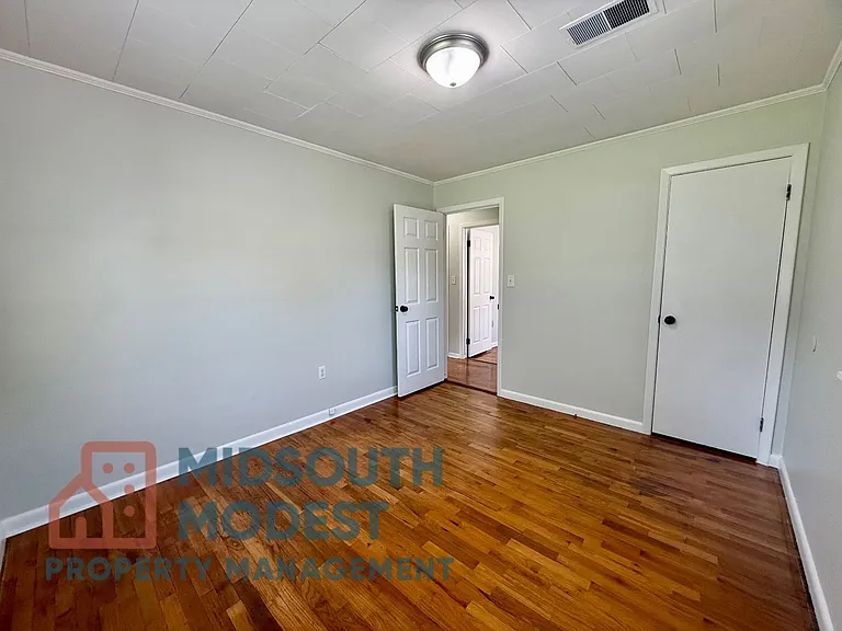 211 Tech St — Photo 16