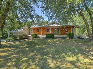 1915 S Lost Bridge Rd, Decatur, IL 62521