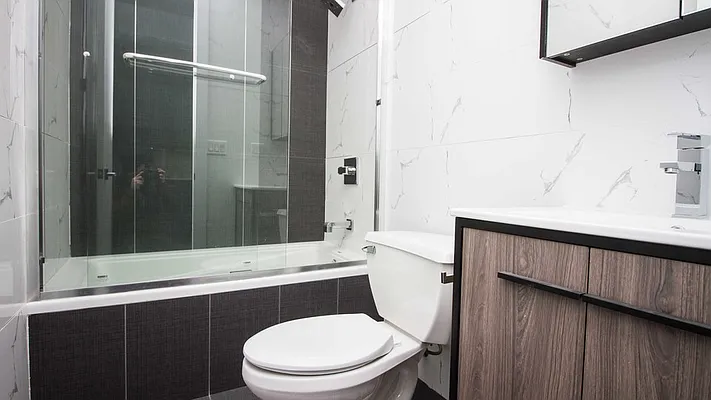 Rented by Nooklyn NYC LLC | media 69