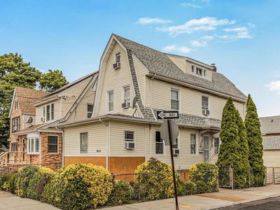 21219 94th Avenue, Jamaica, NY, 11428