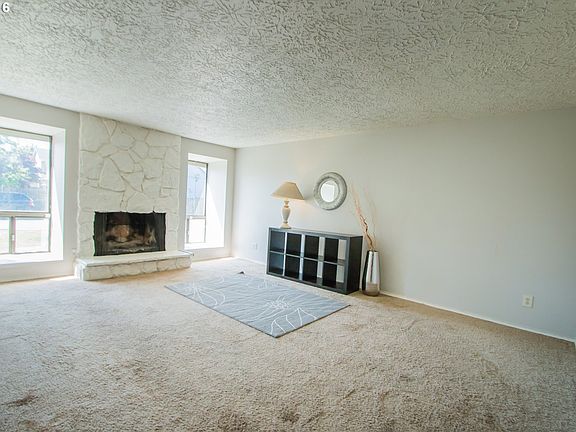 4th image of 15509 NE 20th Ave