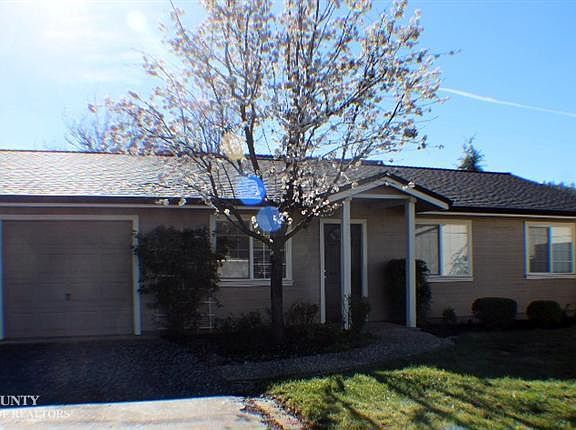 2nd image of 10403 Broken Oak Ct