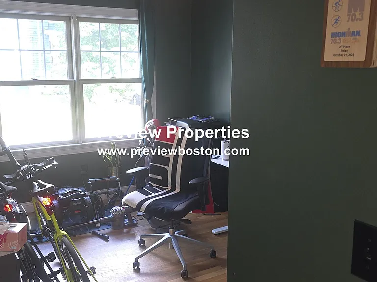 321 N Harvard St #P — Photo 3