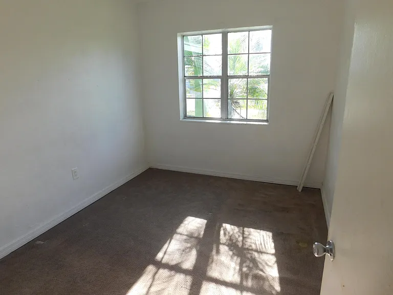 435 NW 30th Ave — Photo 12